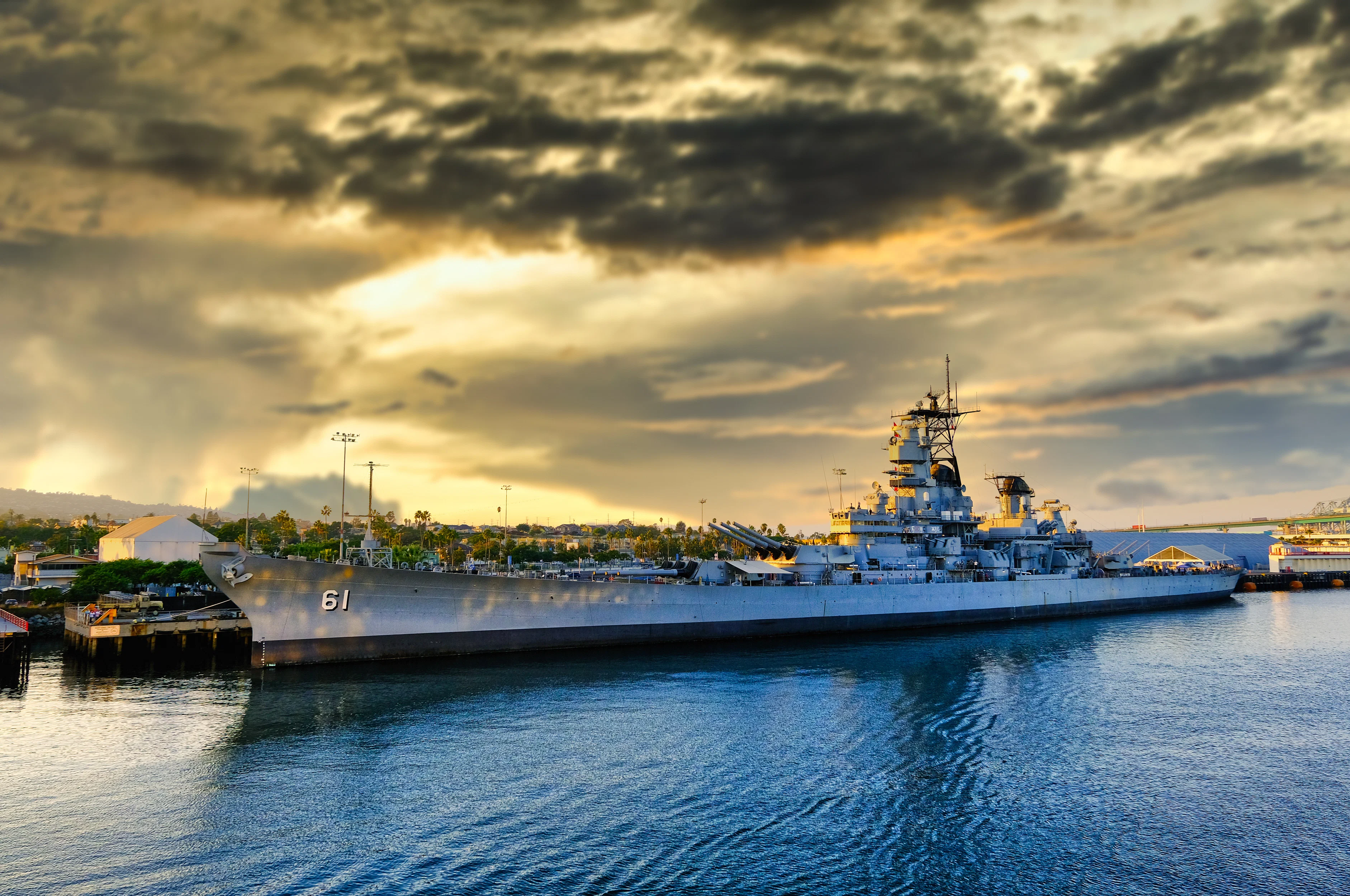 Pacific Battleship - The USS IOWA Experience